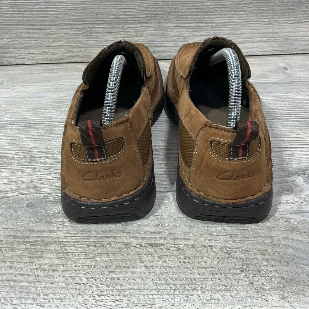 Clarks Men's Slip On Loafers Brown Nubuck Leather Comfort Casual Shoes Size US 9